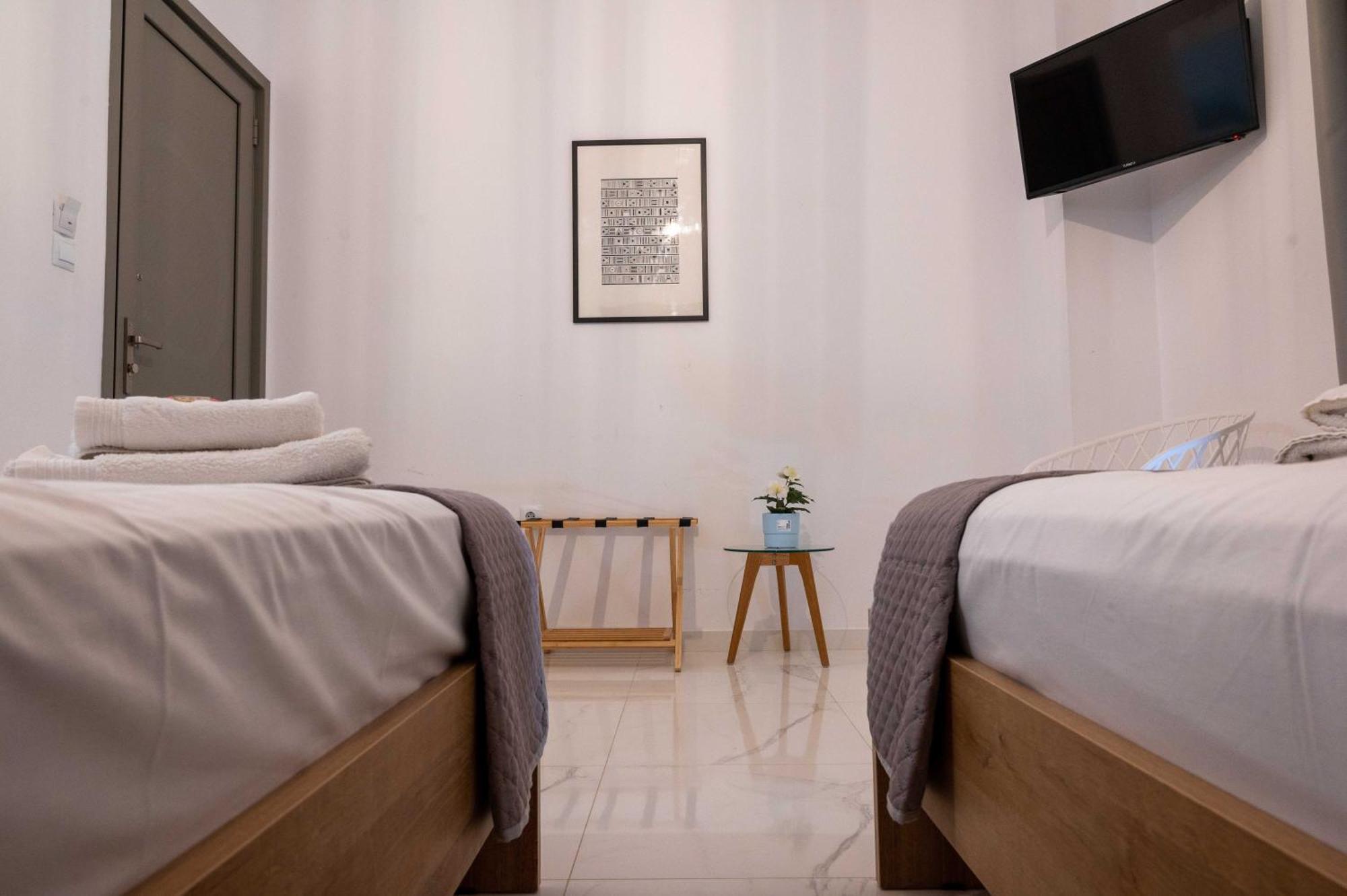 Finikas Suites & Apartments 10Min From Athens Airport Artemida  Eksteriør billede