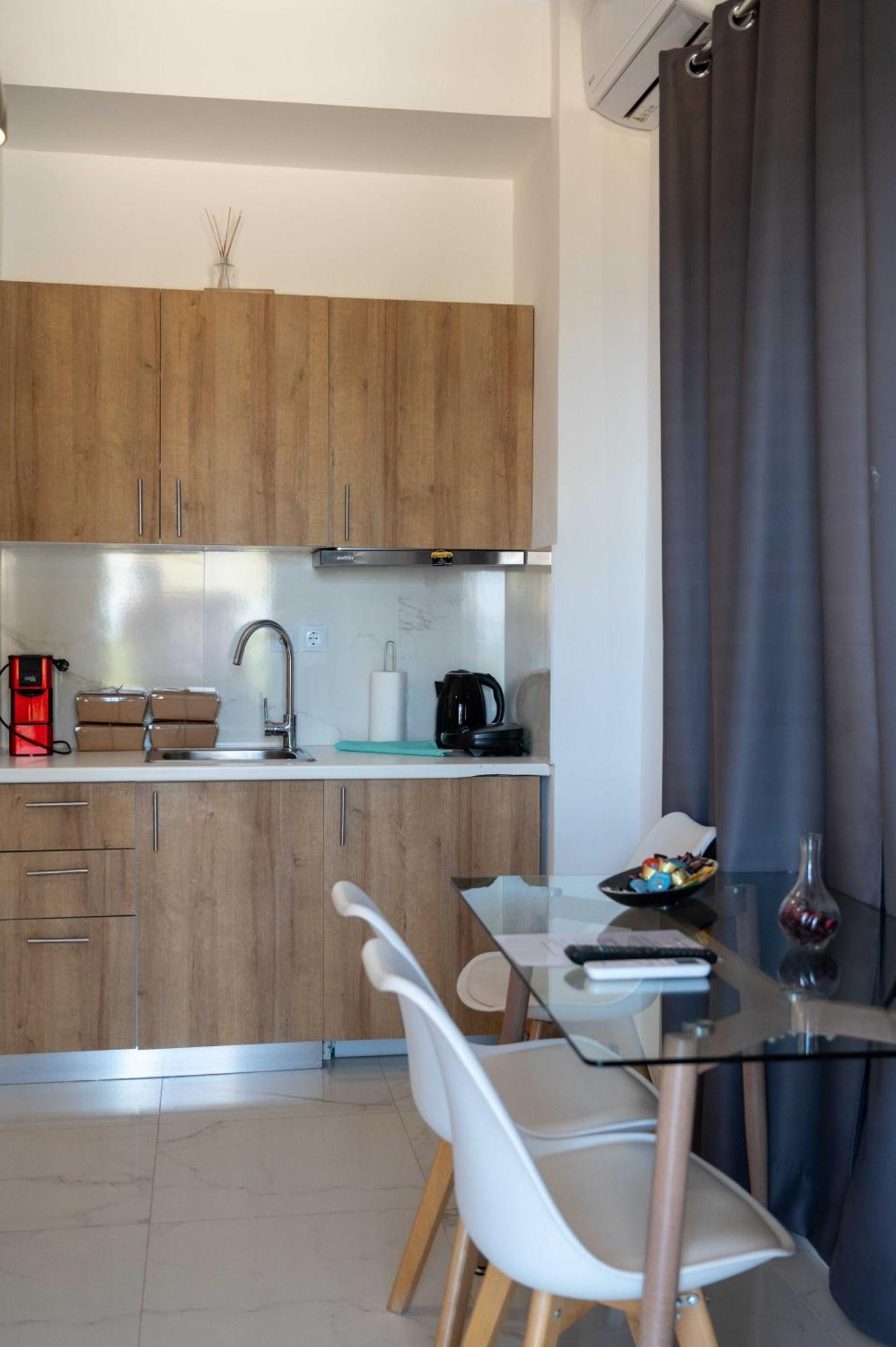 Finikas Suites & Apartments 10Min From Athens Airport Artemida  Eksteriør billede