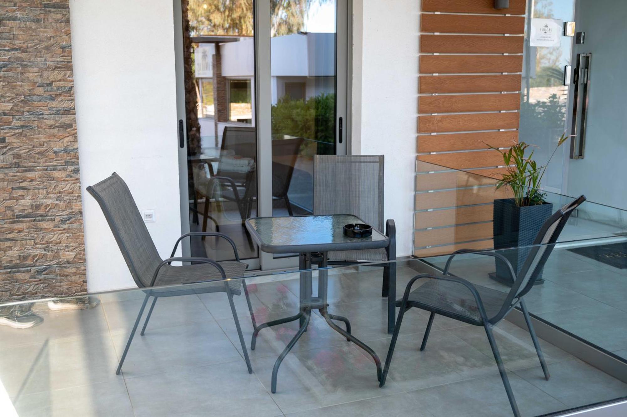 Finikas Suites & Apartments 10Min From Athens Airport Artemida  Eksteriør billede